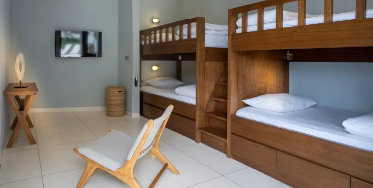 Jakabee Room
