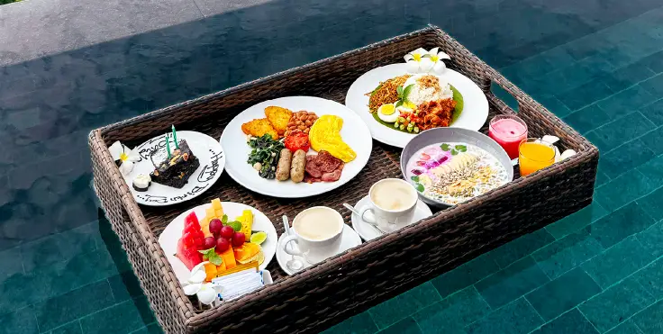 Pool Breakfast